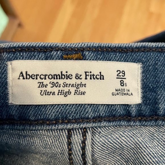 Abercrombie & Fitch 90’s Straight Ultra High Rise Criss Cross Waist - Picture 5 of 11